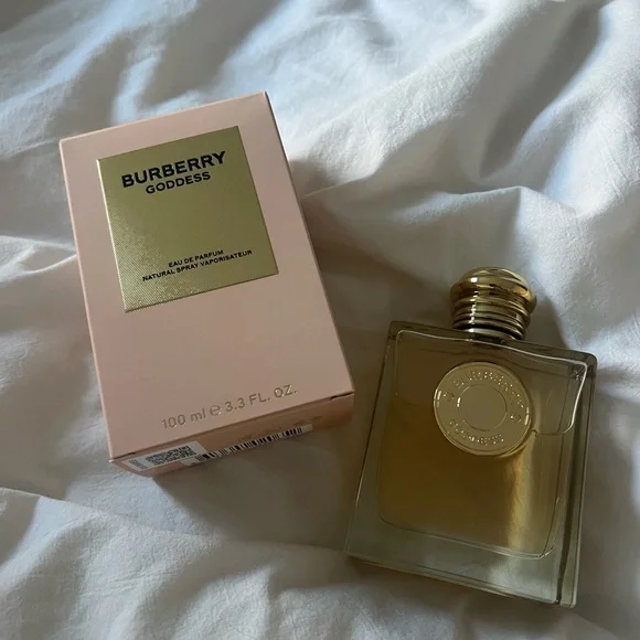 Burberry Goddess Perfume - Gold - Picture 2 of 2